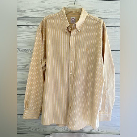 Brooks Brothers Long Sleeve Button-Down Striped Shirt Made in USA Men's XL cotton Blue type light blue Vintage Second Hand